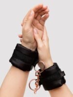 Lovehoney Sweet Restraint Recycled Couple's Bondage Kit (5 Piece) - Image 4