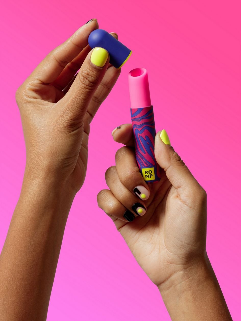 86371.jpg ROMP Lipstick Clitoral Suction Stimulator - Image 1