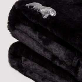 Liberator Fascinator Black Luxurious Faux-Fur Moisture-Proof Blanket